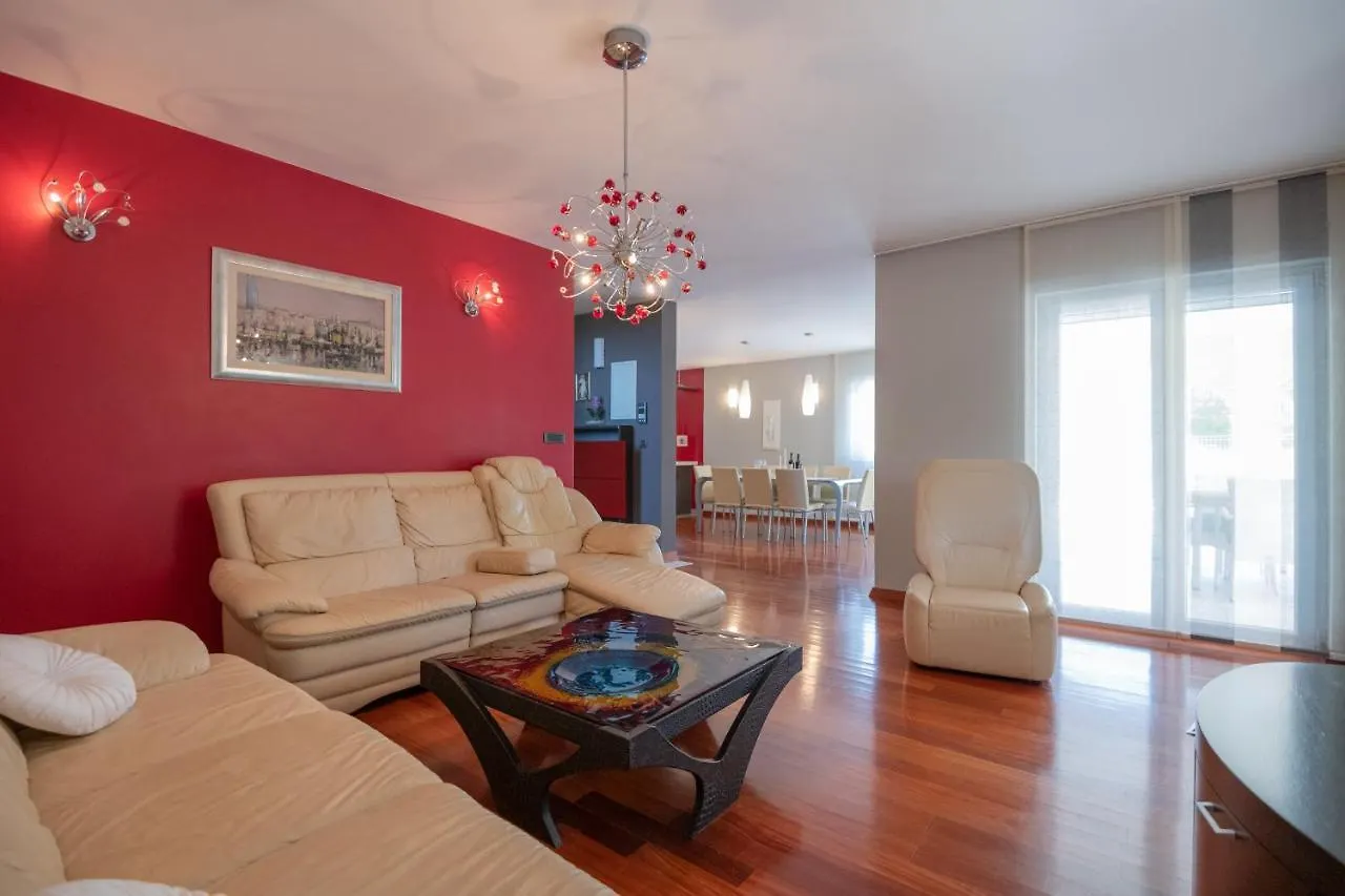 Villa Residence Nada Gornji Seget