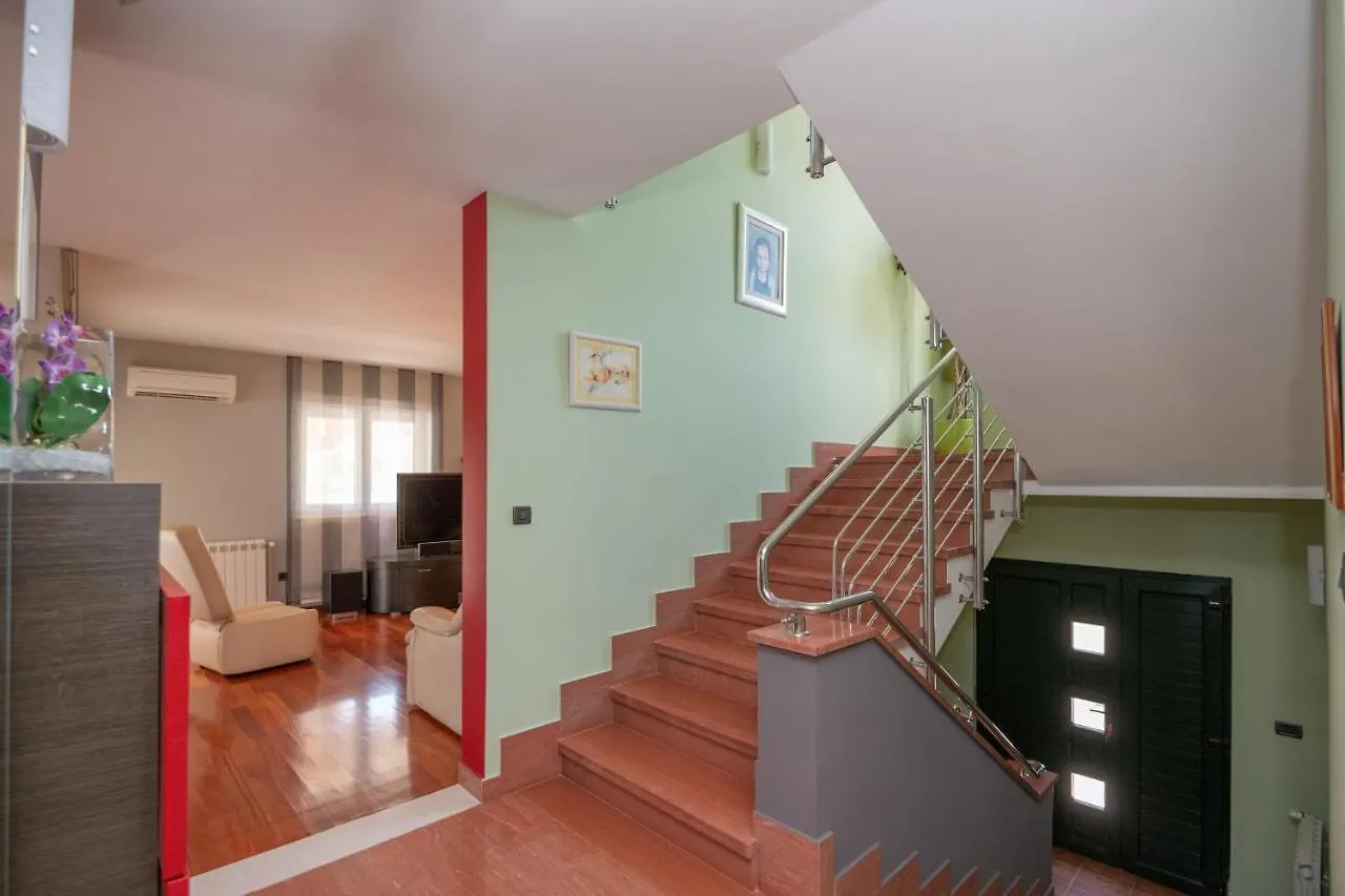 Residence Nada Gornji Seget Croatia
